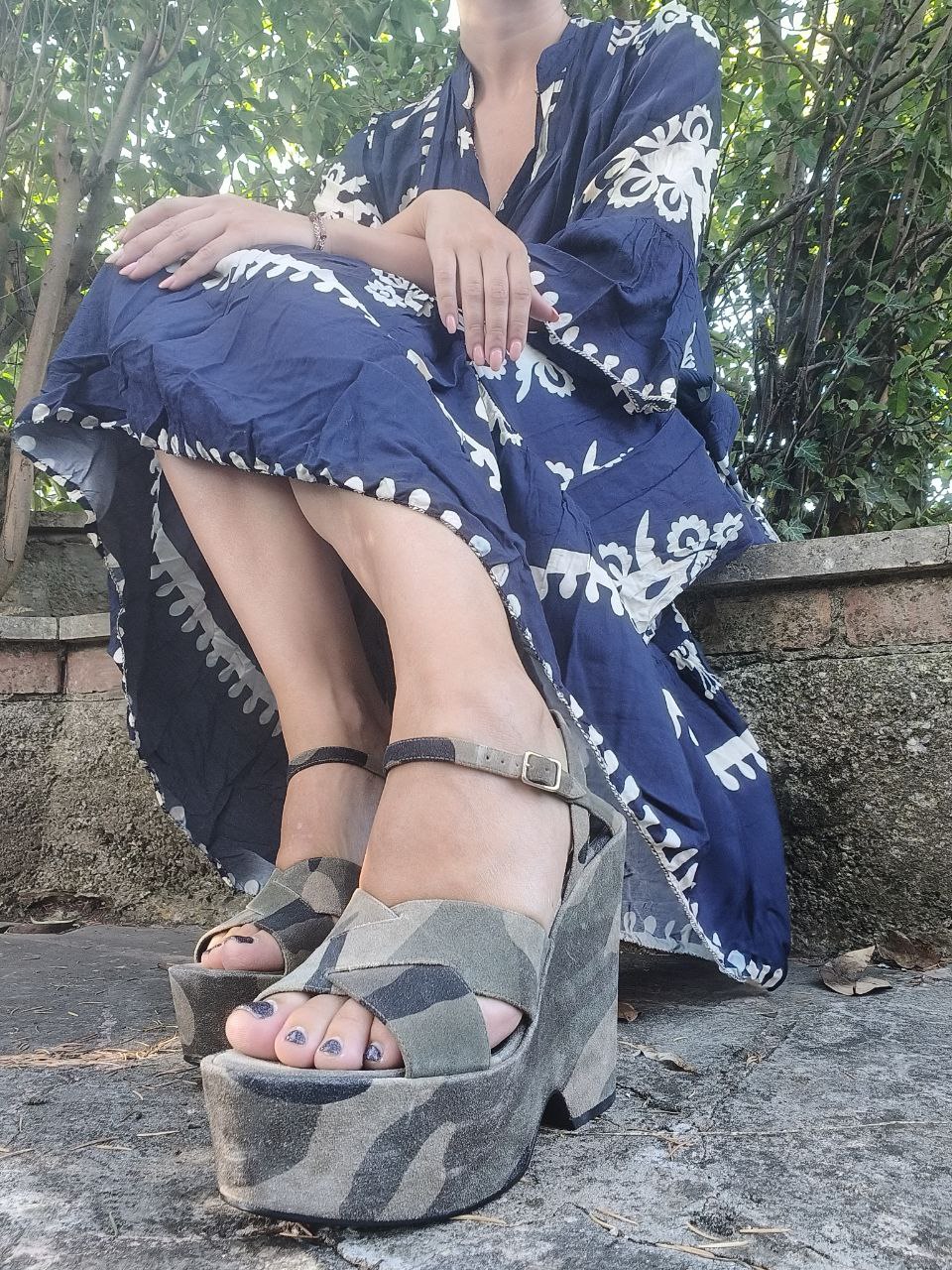 Saint Laurent sandalo platform con zeppa camouflage – n. 39