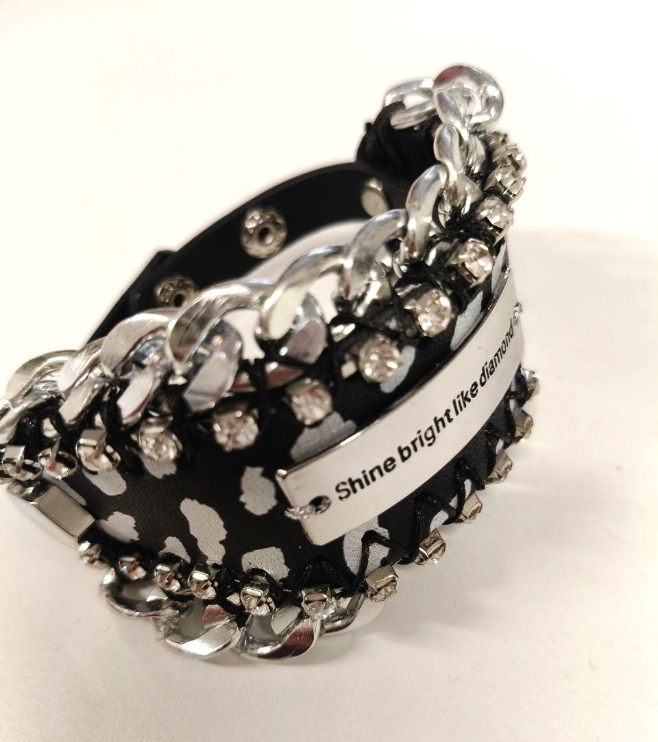 Bracciale borchiato catena e pietre Black & White – Mimi-Muà Firenze con confezione originale