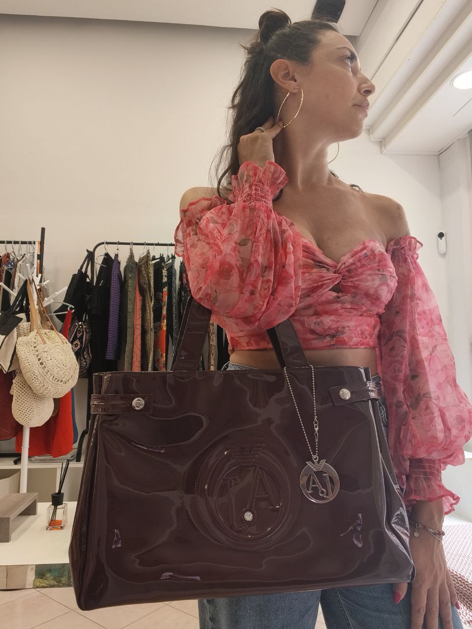 Borsa shopper Armani Jeans bordeaux in vernice con dust bag originale