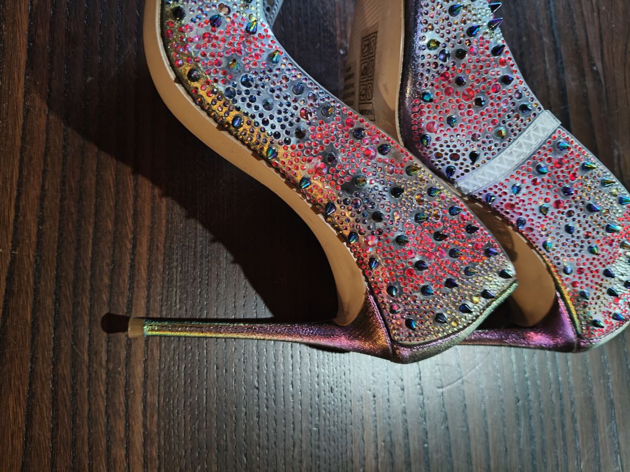 Steve Madden décolleté Villain Blue Iridescent con borchie e cristalli n.39.5