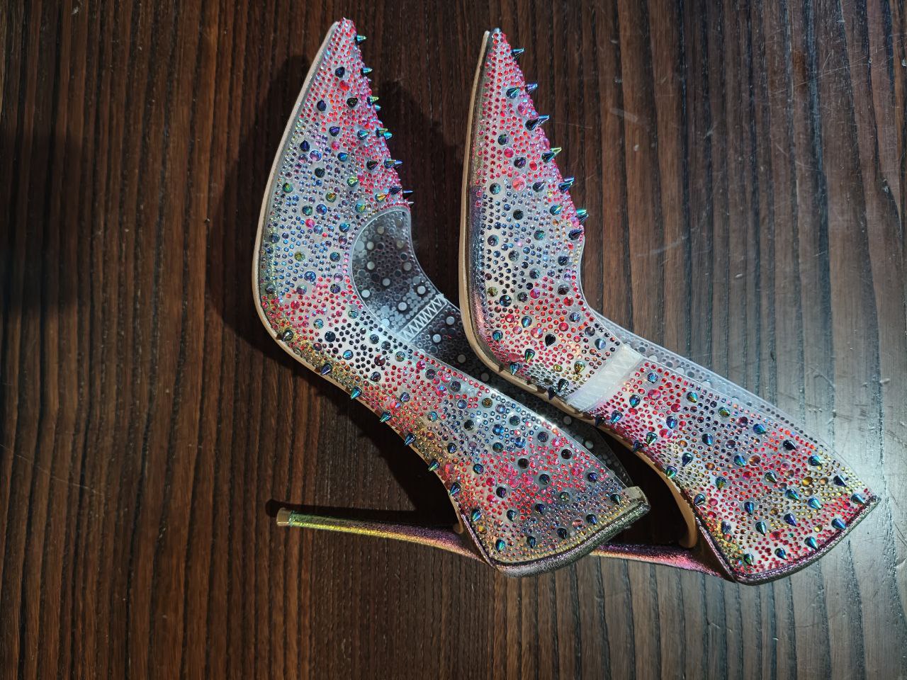 Steve Madden décolleté Villain Blue Iridescent con borchie e cristalli n.39.5