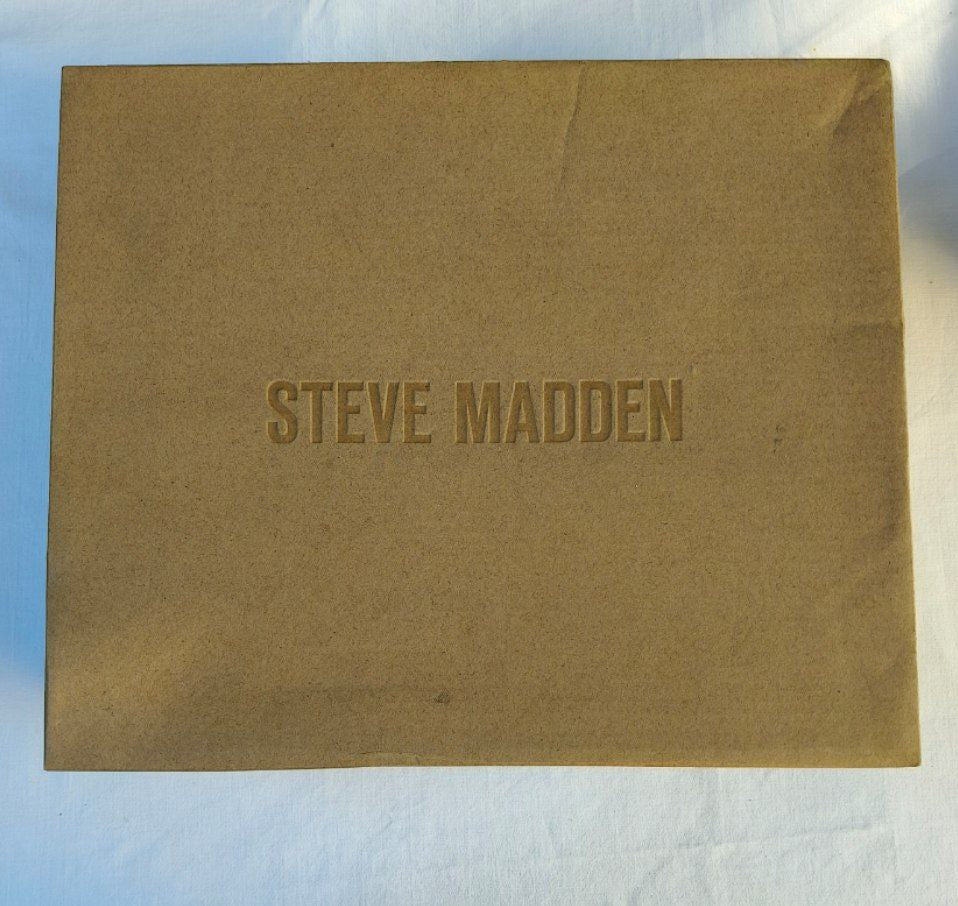 Steve Madden Lockett sandalo platform nero con borchie dorate – n. 36