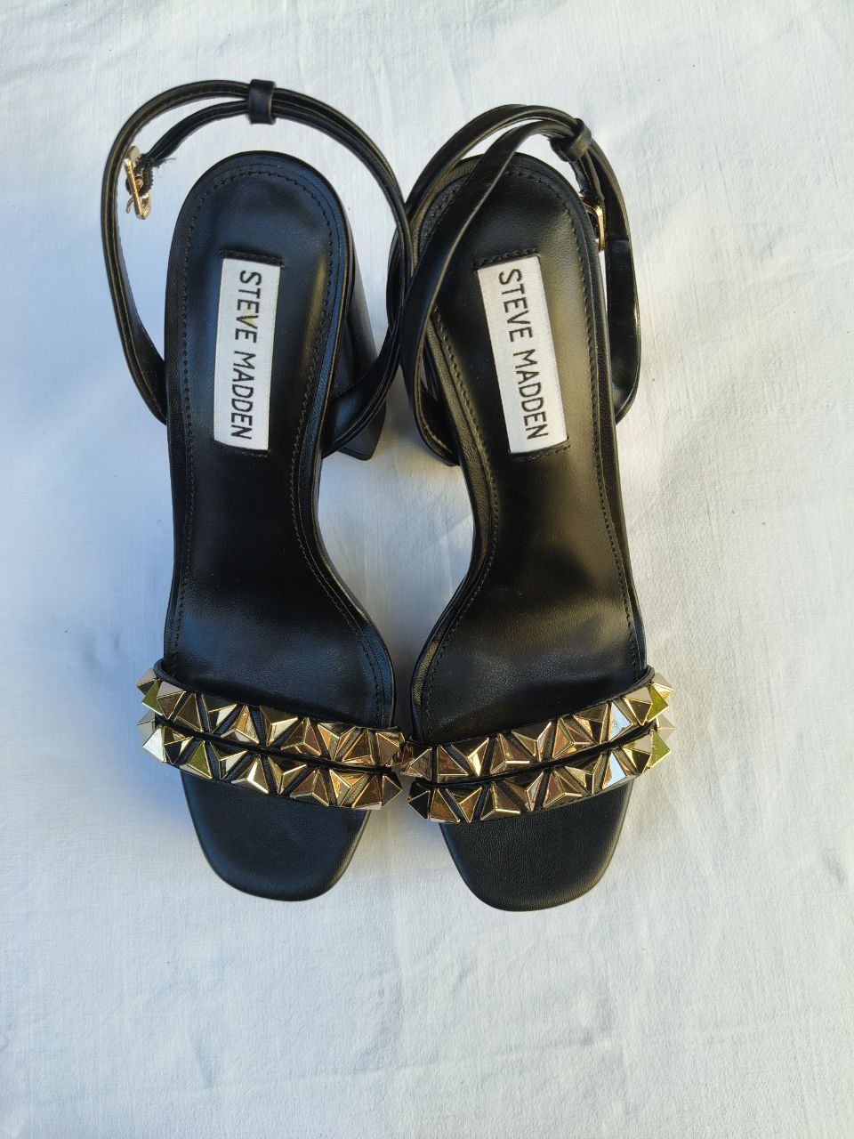 Steve Madden Lockett sandalo platform nero con borchie dorate – n. 36