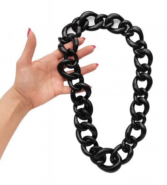 Collana leggera in plexi nero – 38 cm, anelli maxi 4,5 cm – Stile moda contemporaneo