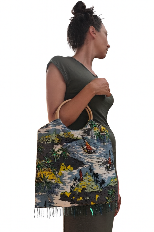 Borsa vintage anni 70 in tela tropicale ricamata con perline e manico in bambù