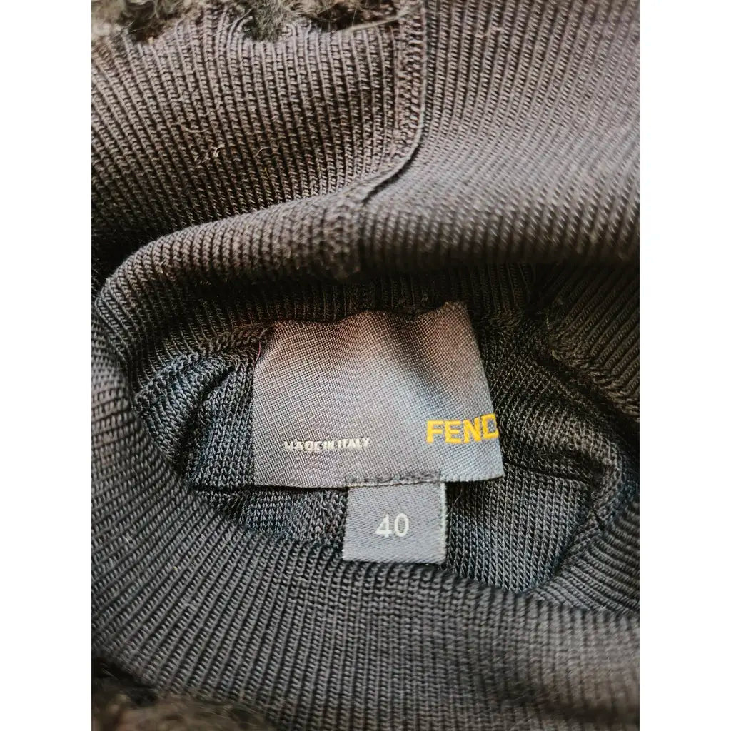 Maglione Fendi in seta nero con collo alto ricamato