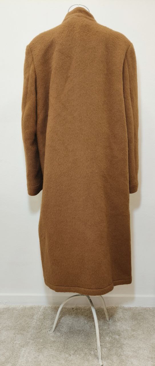 Cappotto vintage in lana marrone ocra, taglia 48, dettaglio bottone speciale